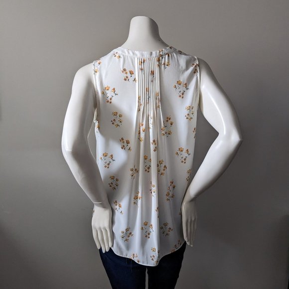 NYDJ - White Sleeveless Pintuck Blouse - Size S - NWT - Picture 5 of 10